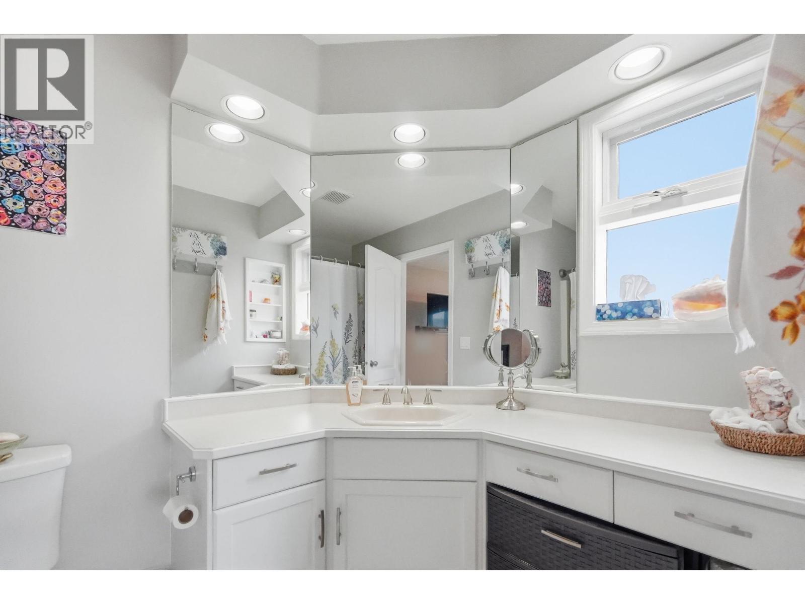 3333 South Main Street Unit# 122, Penticton