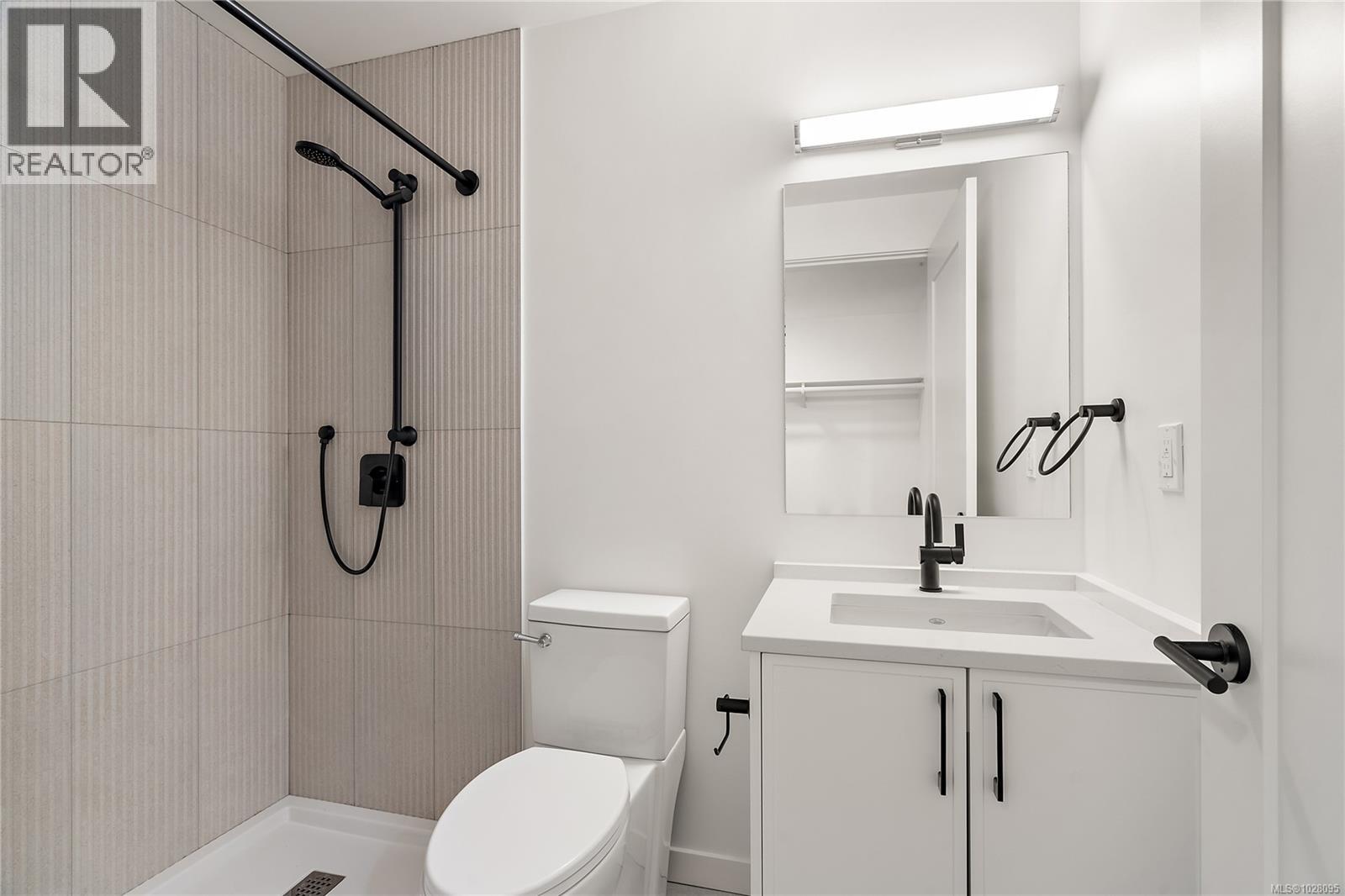 TH2 1102 Esquimalt Road, Esquimalt