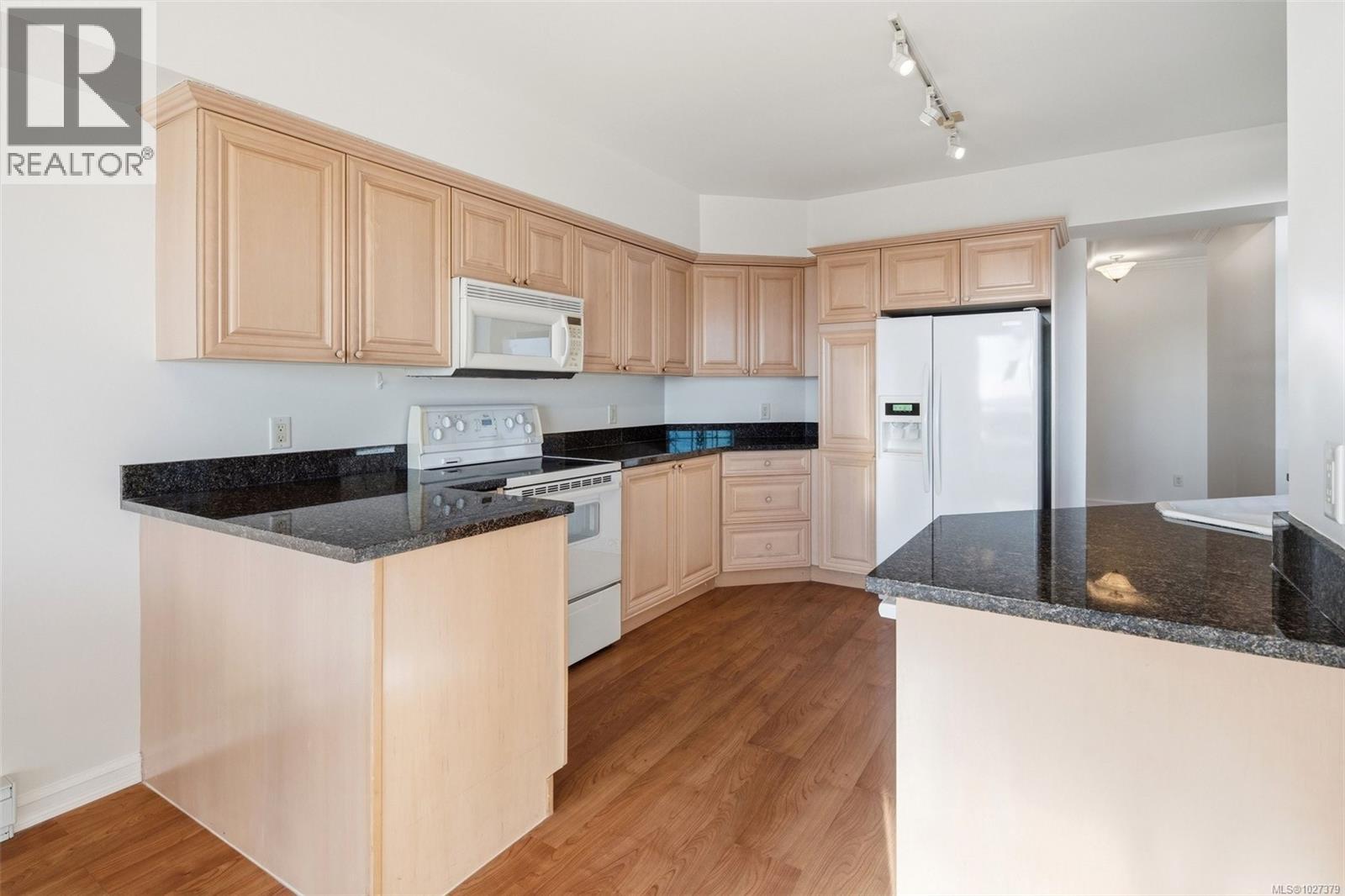 PH4 165 Kimta Road, Victoria