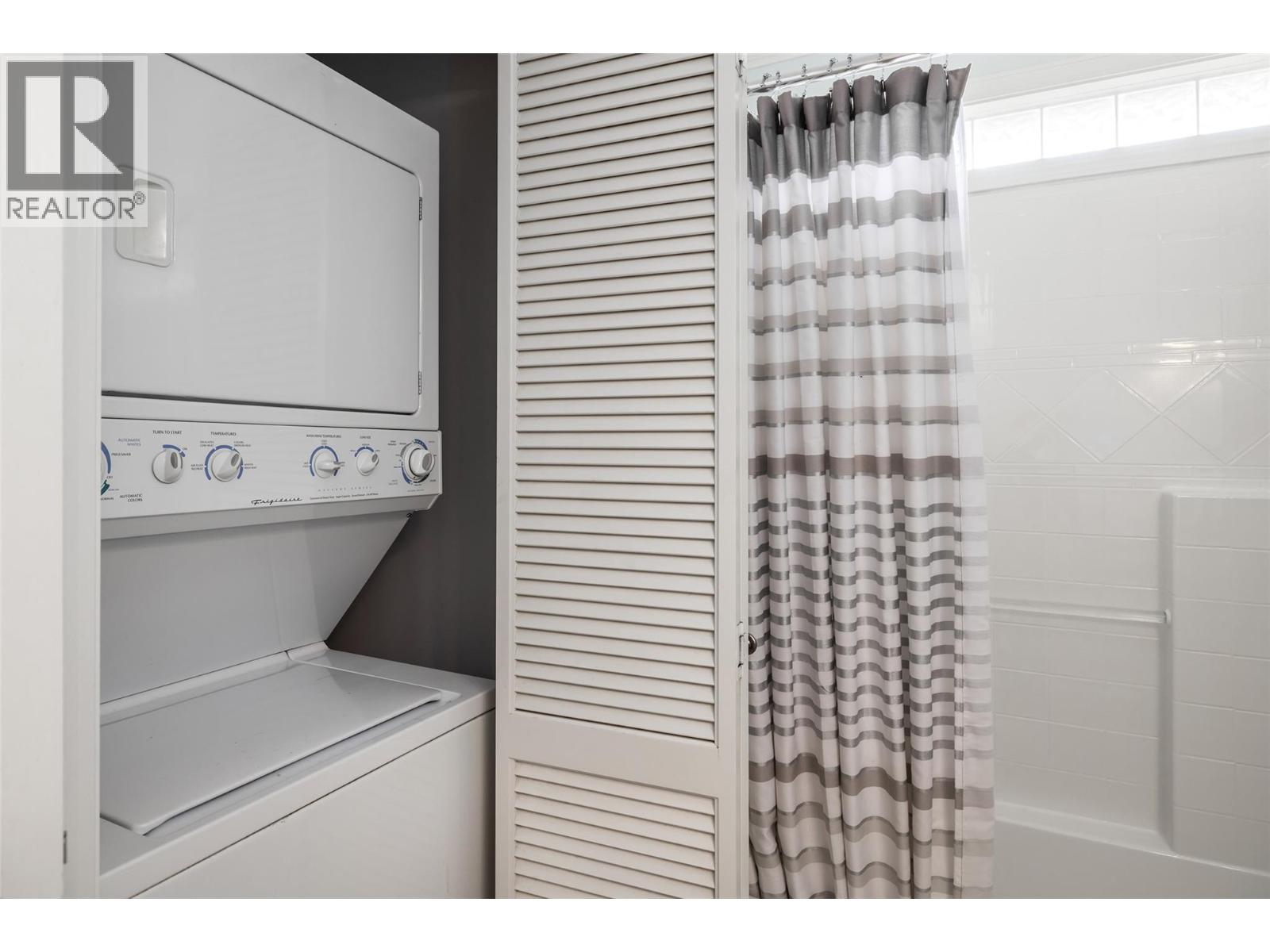  2195 Mimosa Drive, West Kelowna