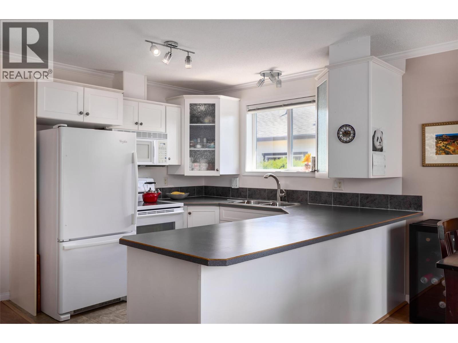  2195 Mimosa Drive, West Kelowna