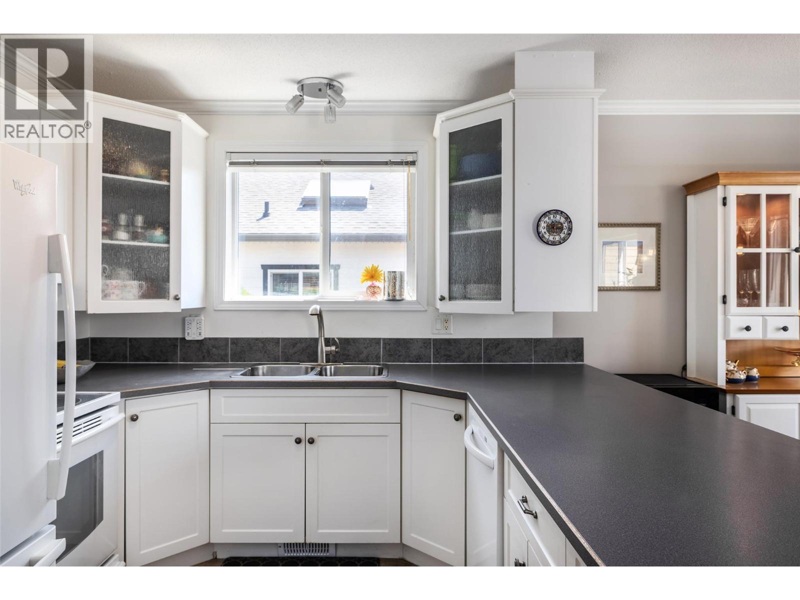  2195 Mimosa Drive, West Kelowna