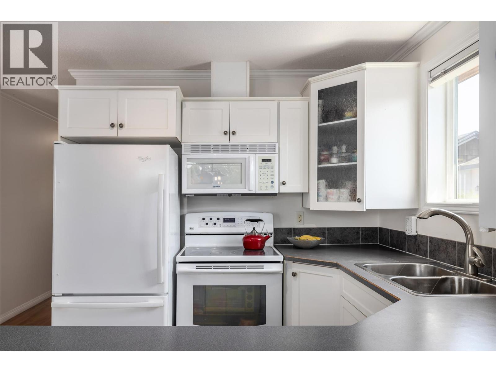  2195 Mimosa Drive, West Kelowna