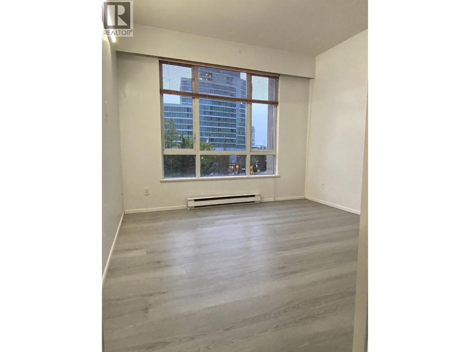 203 6220 MCKAY Avenue - photo 2