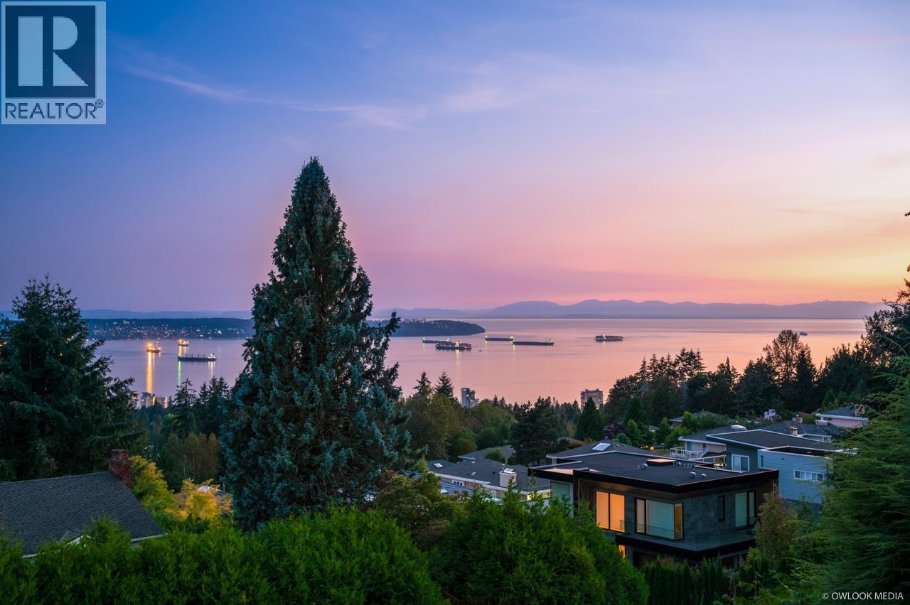 1485 CAMELOT ROAD, West Vancouver