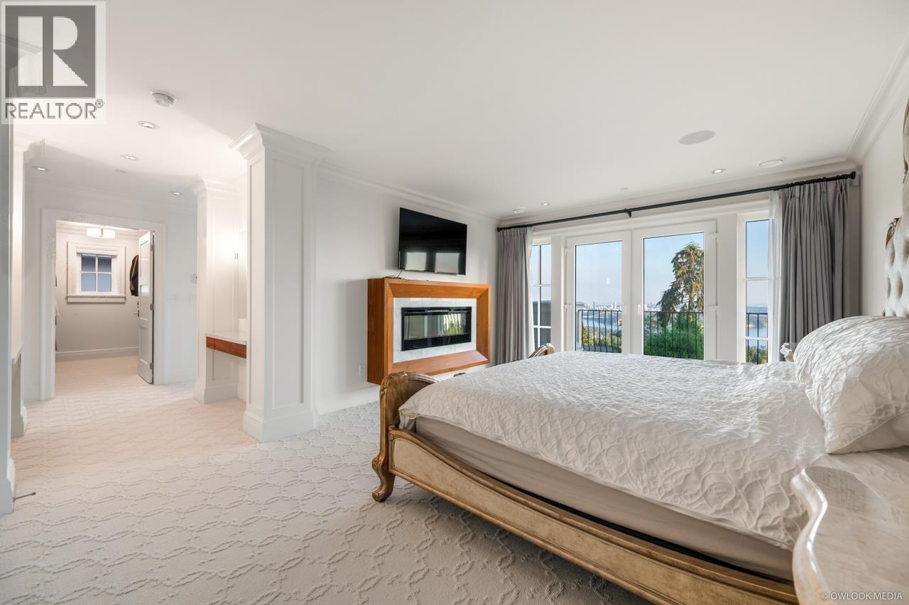 1485 CAMELOT ROAD, West Vancouver