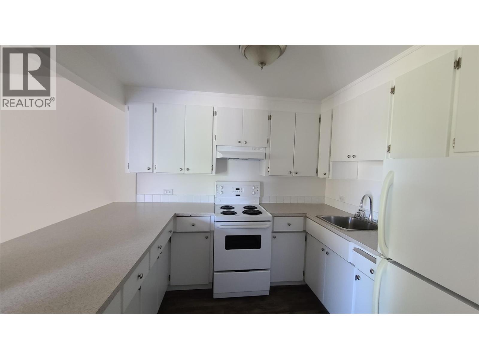 301 SCOTT AVENUE - 12