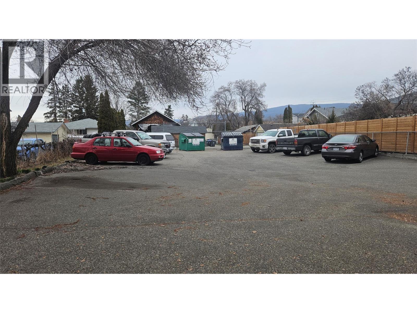 301 SCOTT AVENUE - 9