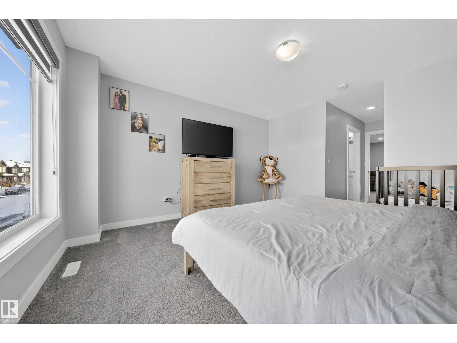 2084 GRAYDON HILL CR SW CR SW - 28