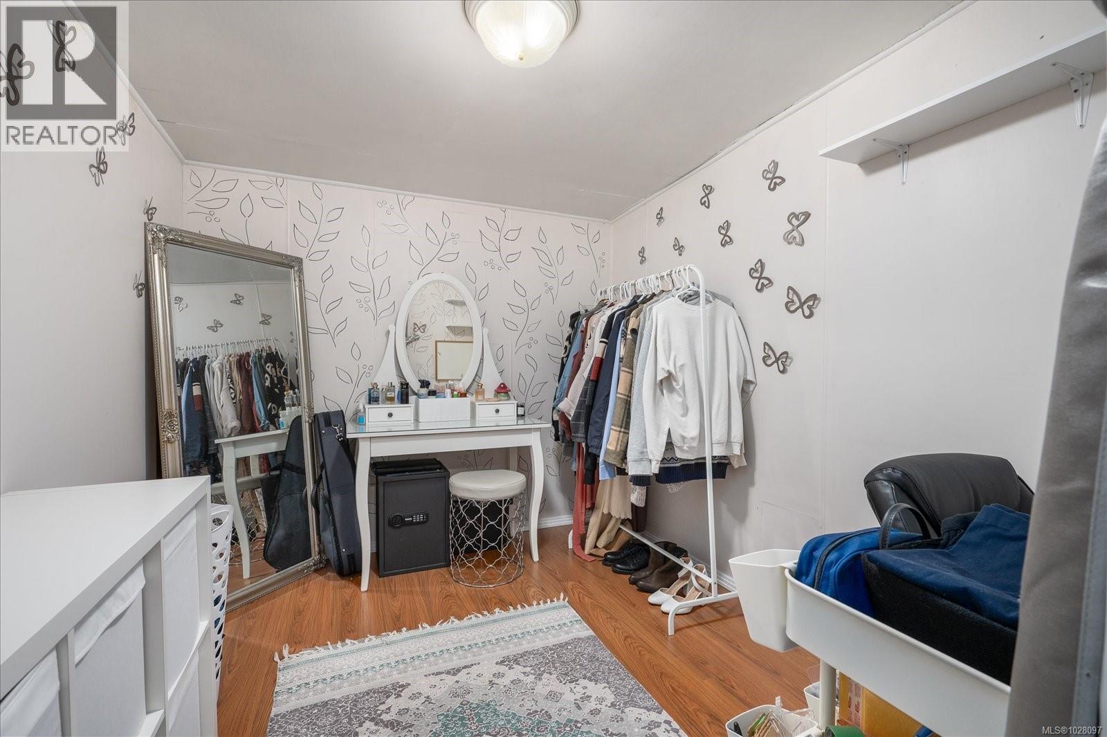 #62 3560 HALLBERG RD - 18