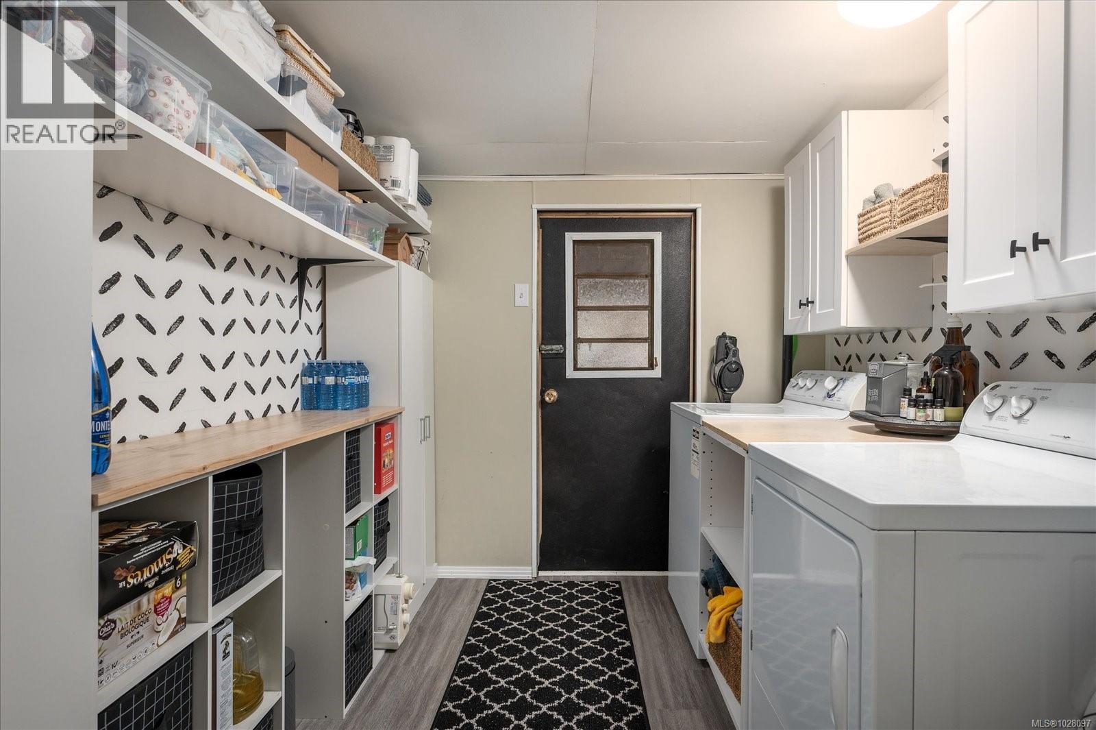 #62 3560 HALLBERG RD - 23