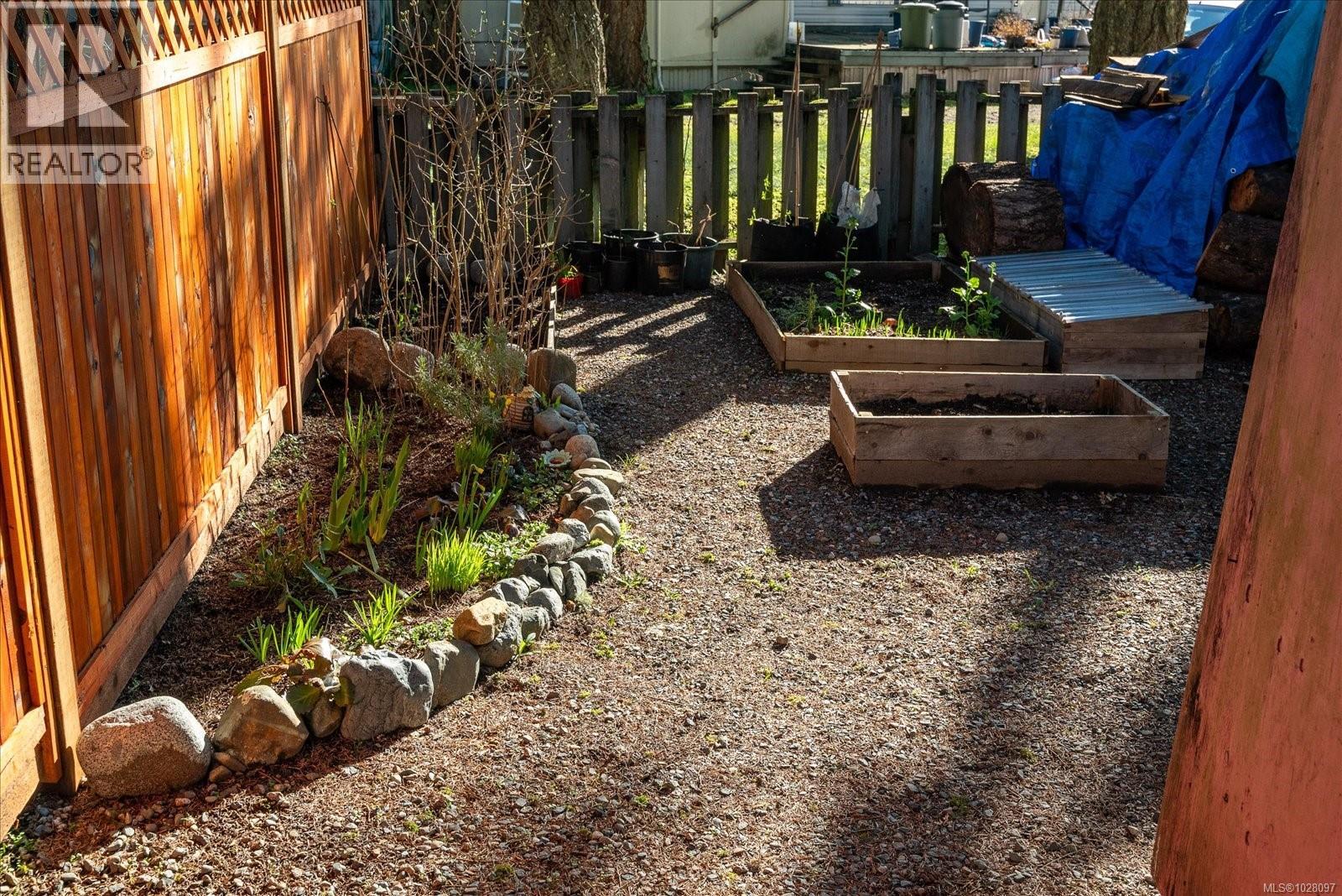 #62 3560 HALLBERG RD - 29