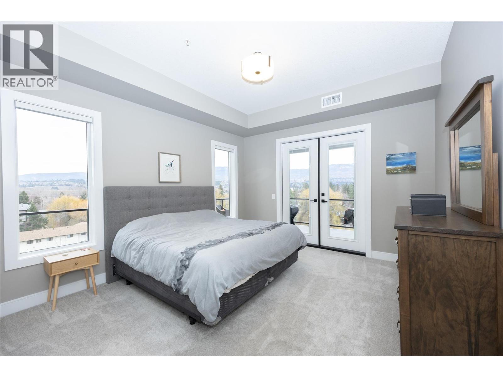 604 529 Truswell Road, Kelowna