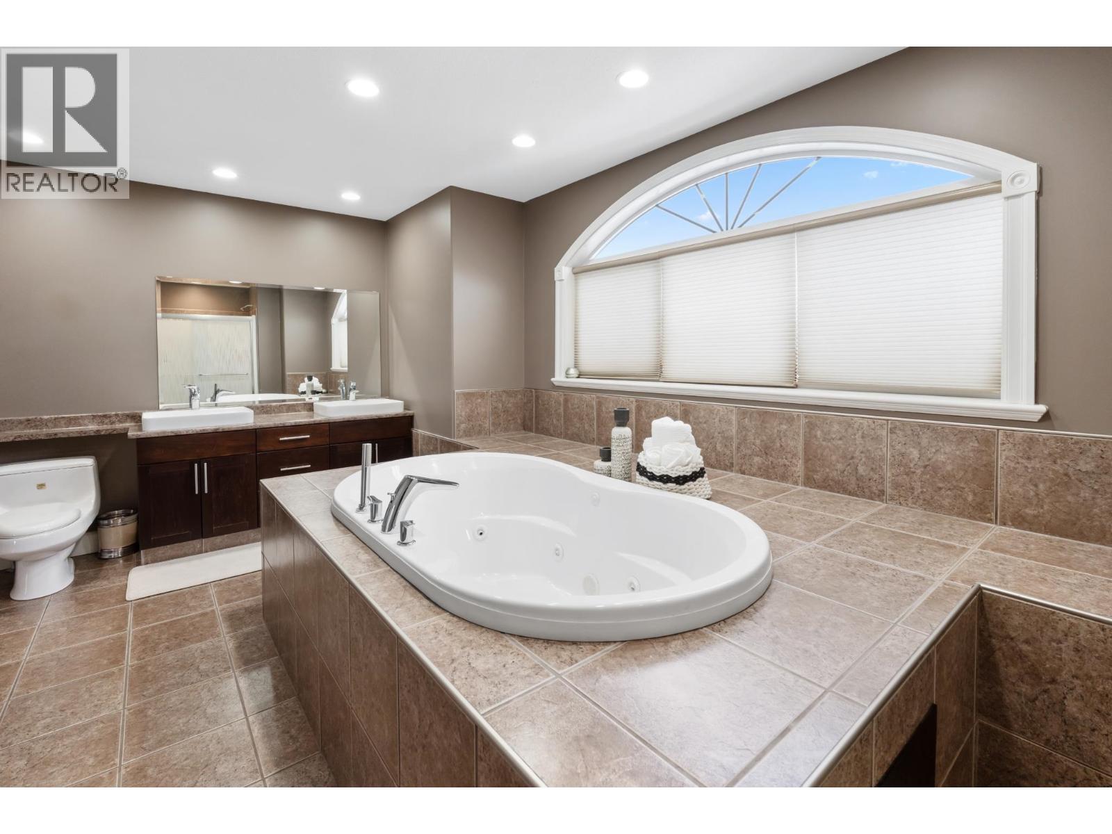 1115 ABRUZZI PLACE - 23