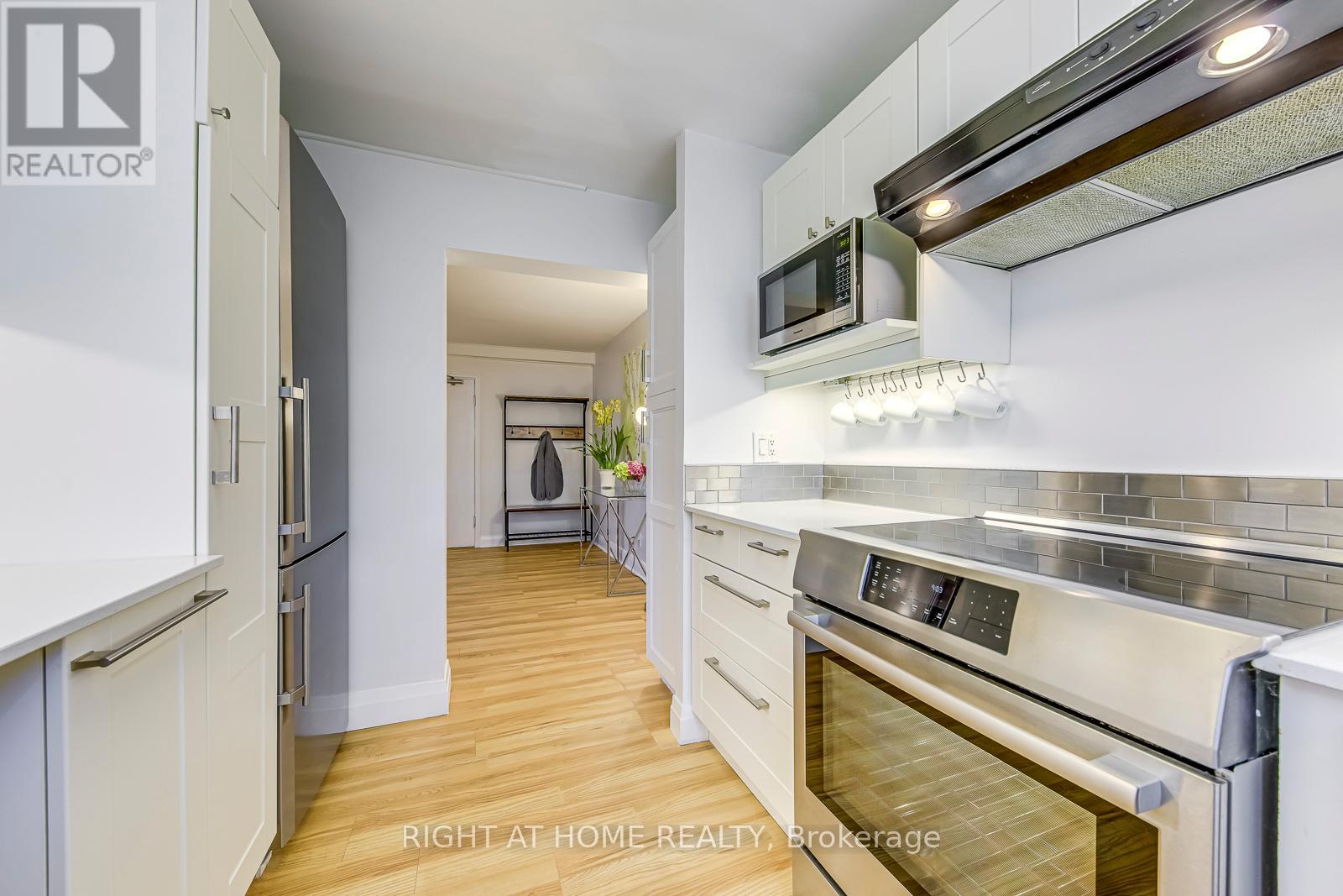 #1 288 REYNOLDS STREET - 11