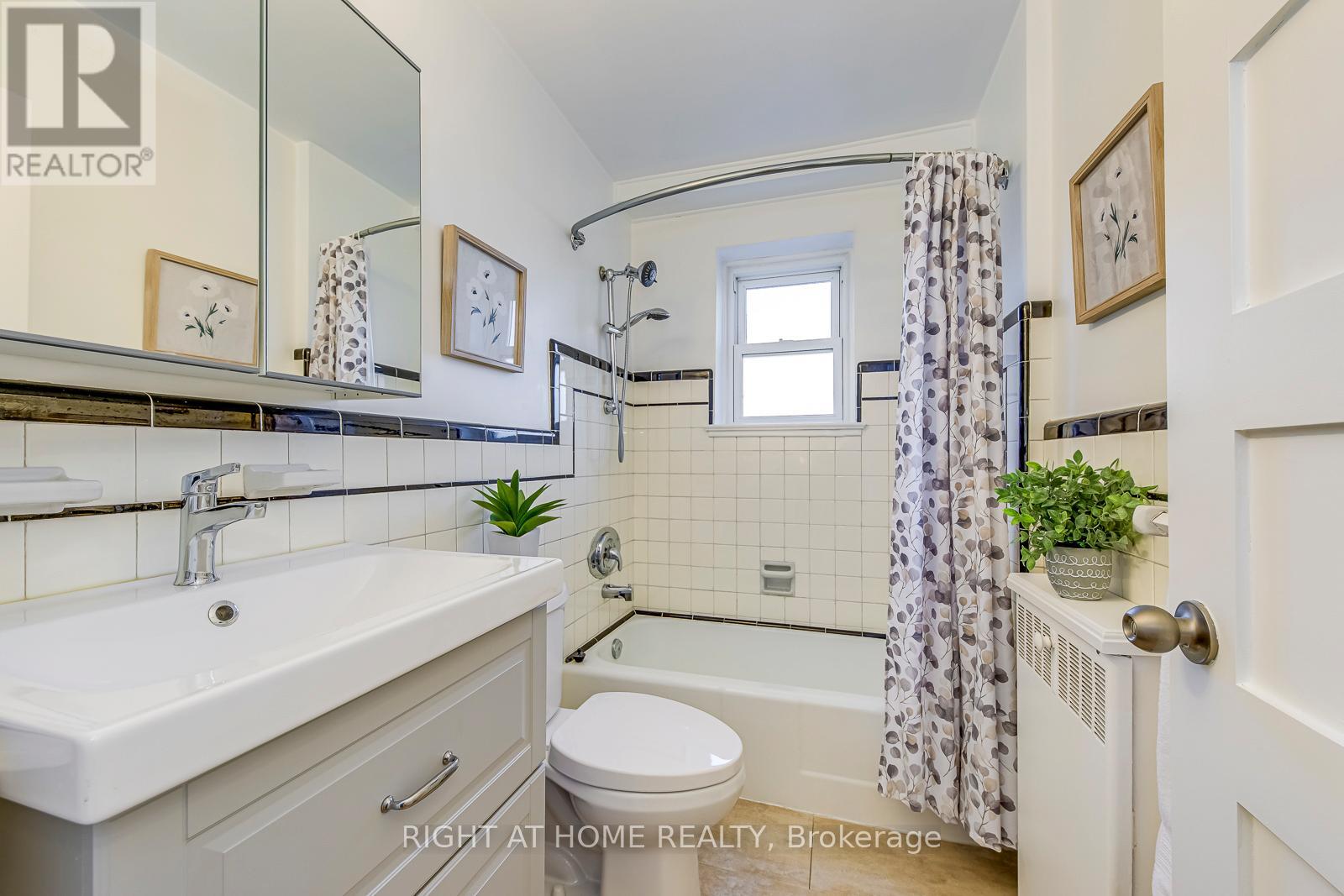 #1 288 REYNOLDS STREET - 22