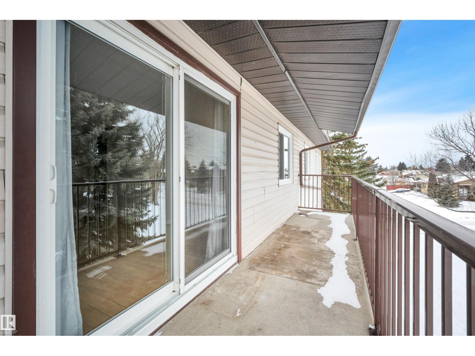 
          201 237 WOODVALE RD W NW
            <br/>
            <span>Edmonton</span>
            , 
            <span>AB</span>
             <span>T6L1E5</span>
         - Photo 10