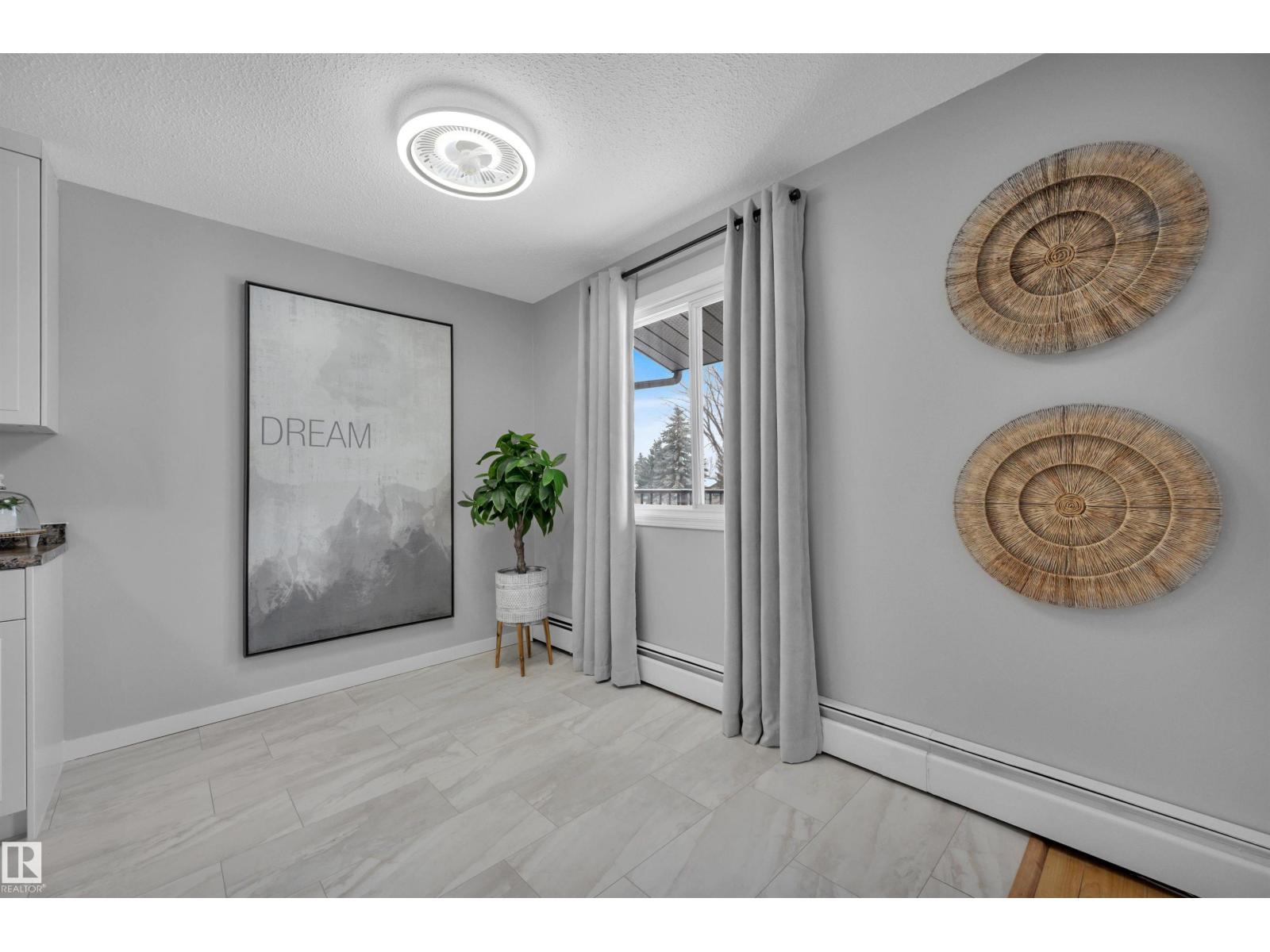 
          201 237 WOODVALE RD W NW
            <br/>
            <span>Edmonton</span>
            , 
            <span>AB</span>
             <span>T6L1E5</span>
        