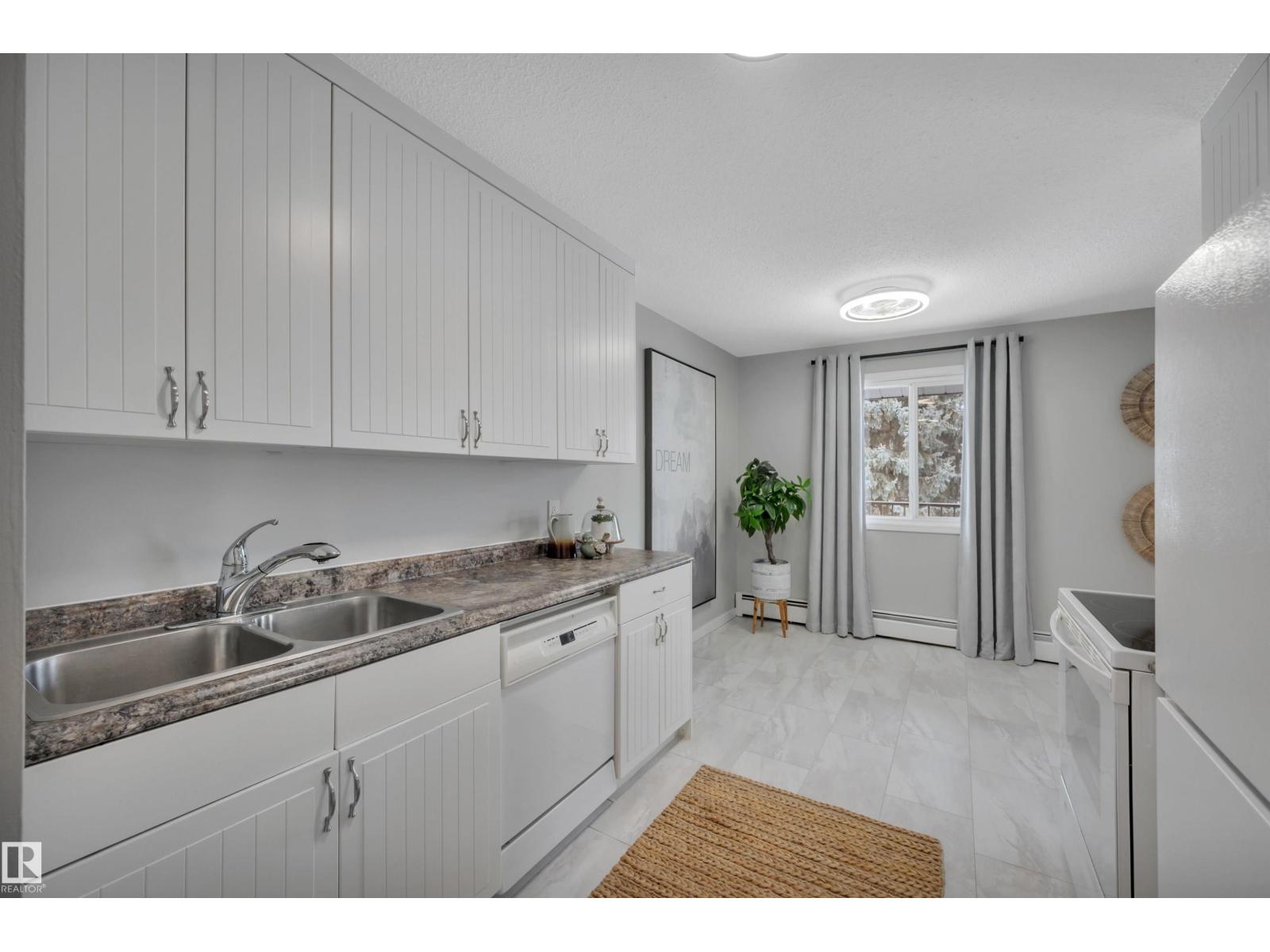 
          201 237 WOODVALE RD W NW
            <br/>
            <span>Edmonton</span>
            , 
            <span>AB</span>
             <span>T6L1E5</span>
         - Photo 20