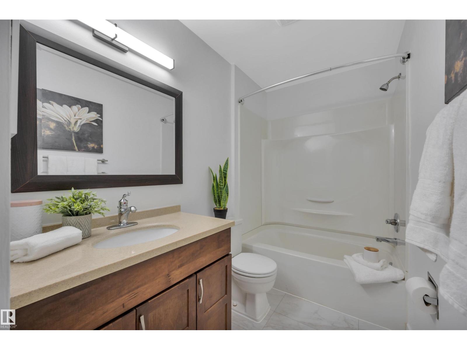 
          201 237 WOODVALE RD W NW
            <br/>
            <span>Edmonton</span>
            , 
            <span>AB</span>
             <span>T6L1E5</span>
         - Photo 13