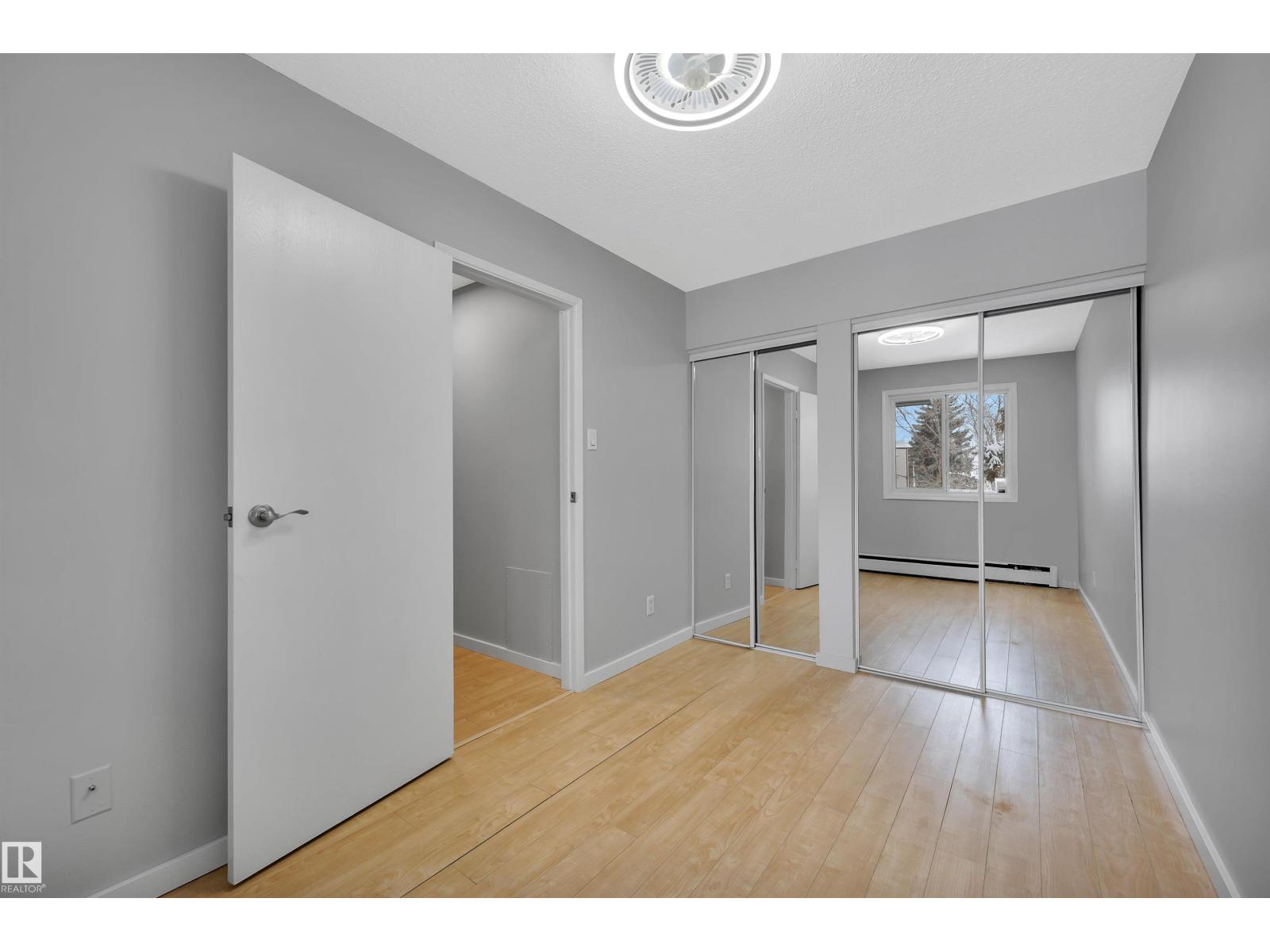 
          201 237 WOODVALE RD W NW
            <br/>
            <span>Edmonton</span>
            , 
            <span>AB</span>
             <span>T6L1E5</span>
         - Photo 22