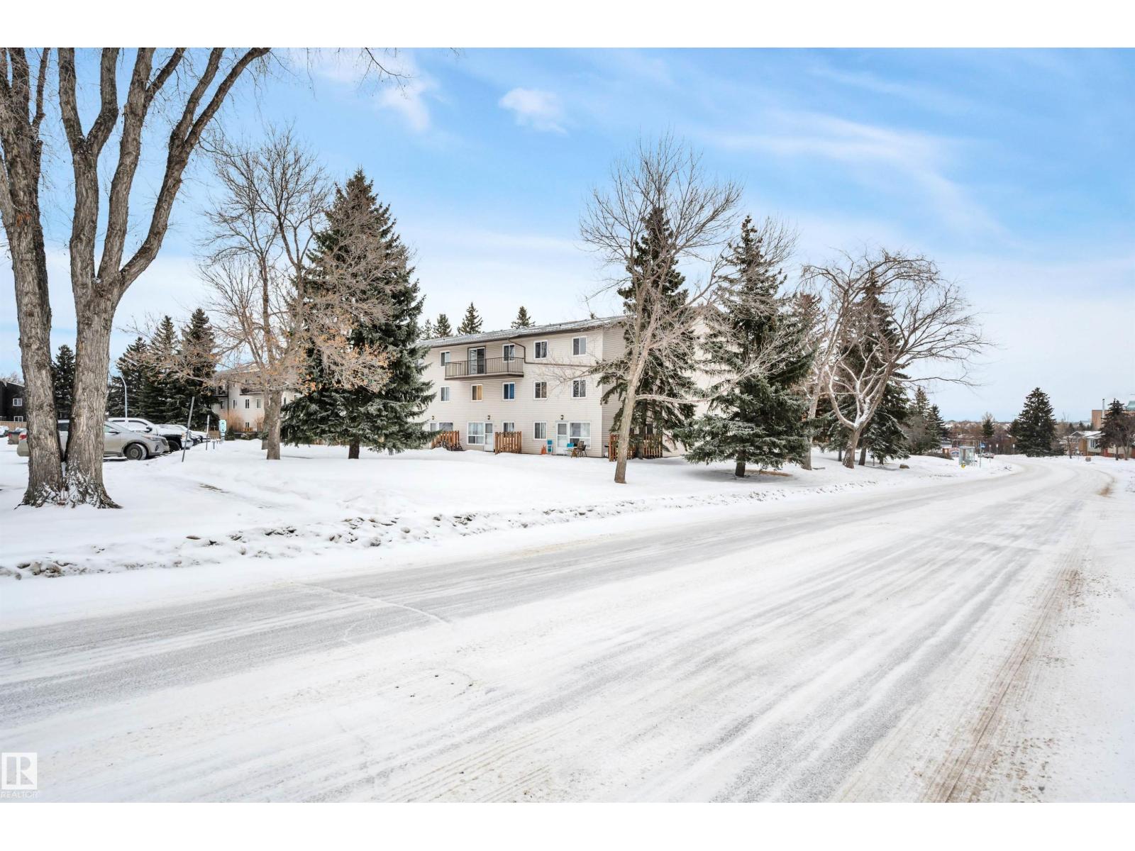 #201 237 WOODVALE RD W NW - 31