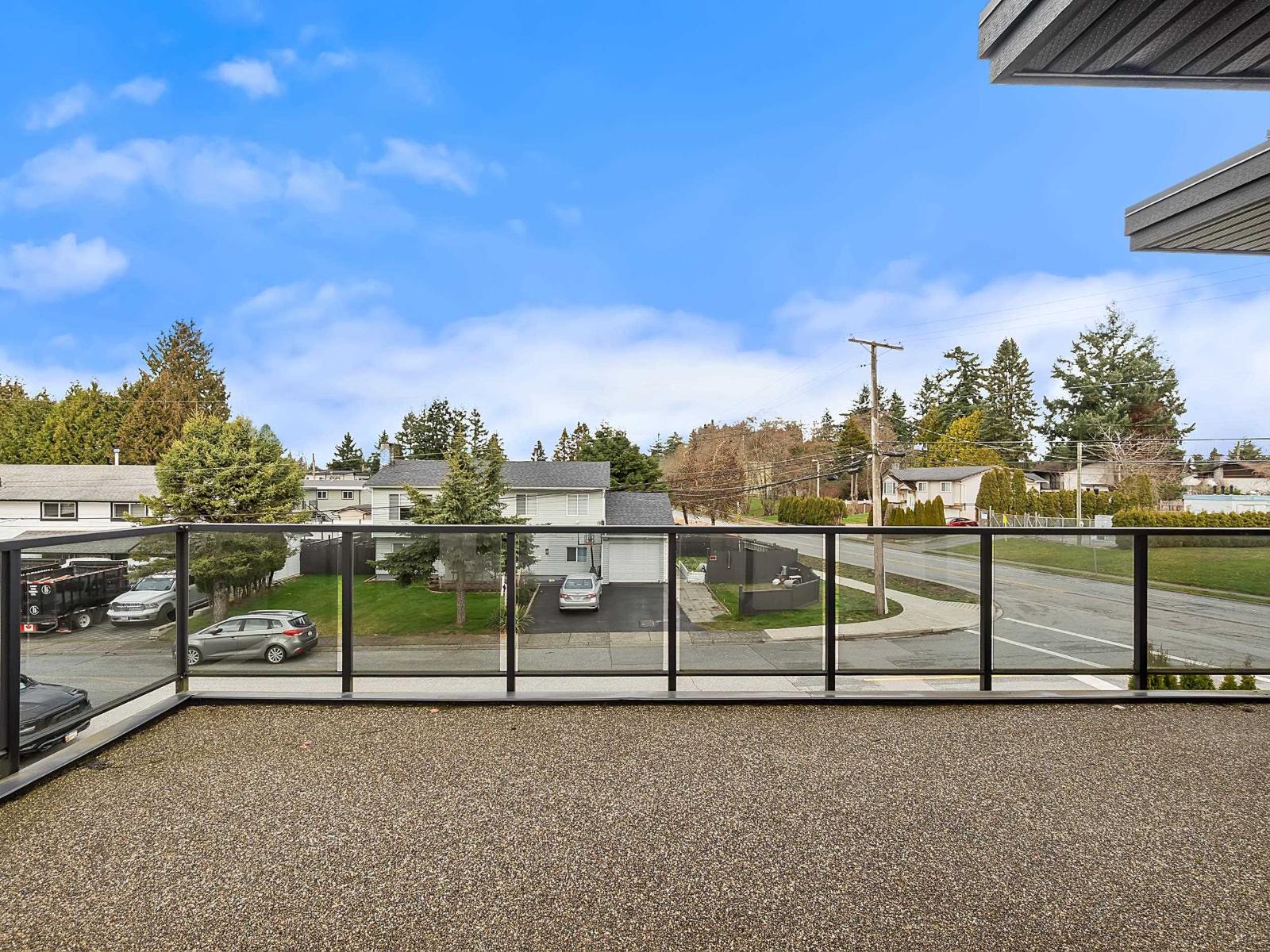 11586 84B Avenue, Delta