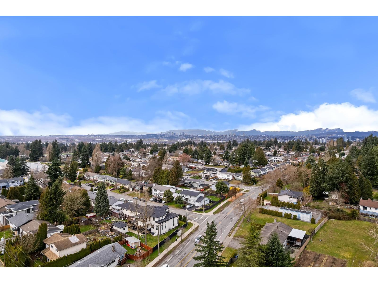 11586 84B Avenue, Delta