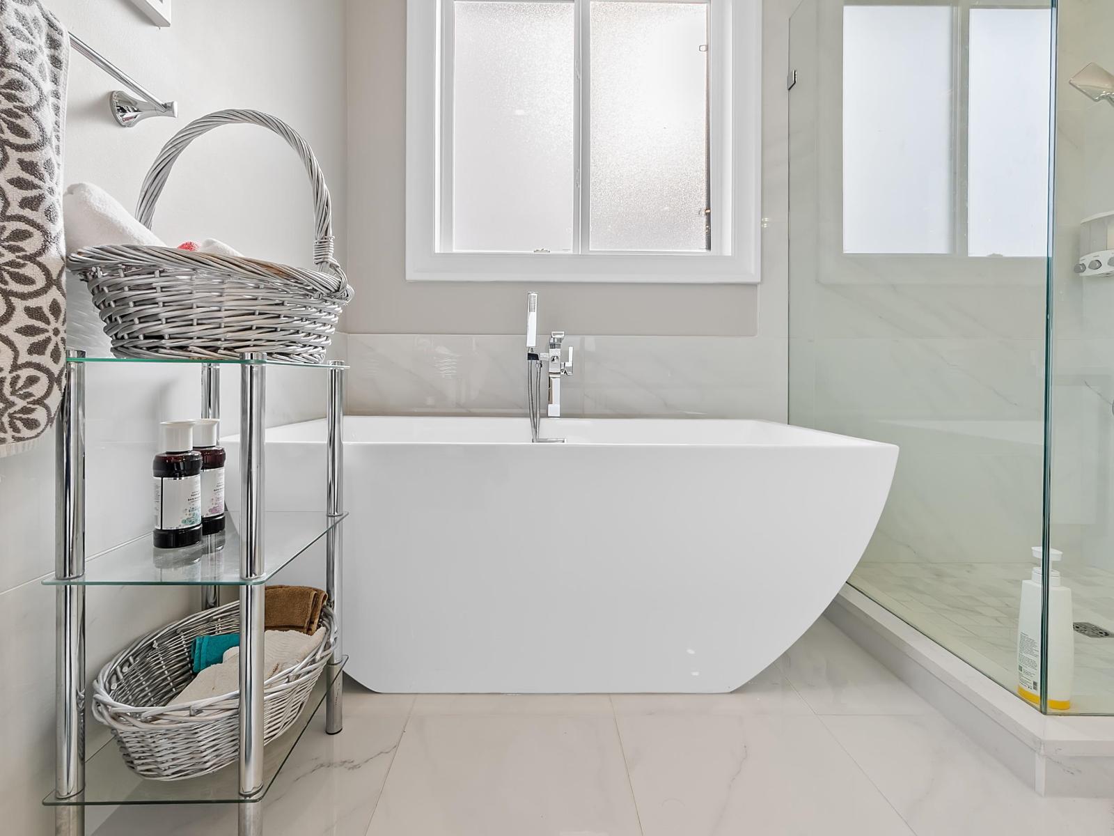 11586 84B Avenue, Delta