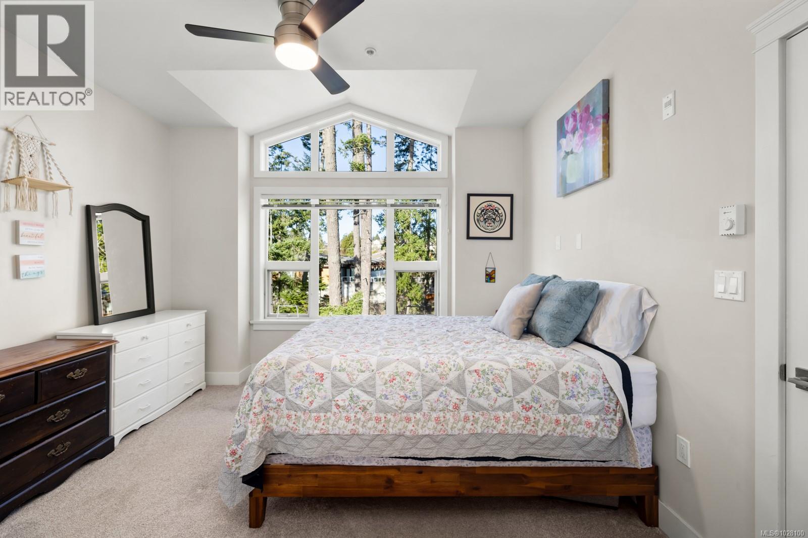 403 1900 Watkiss Way, View Royal