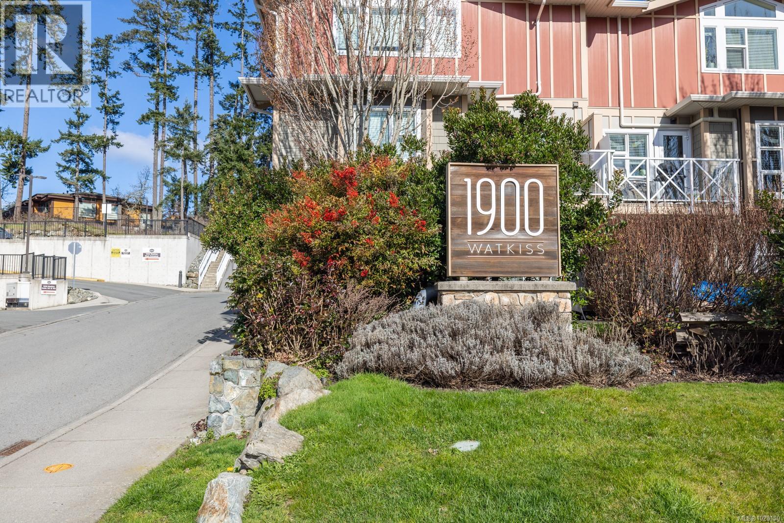 403 1900 Watkiss Way, View Royal