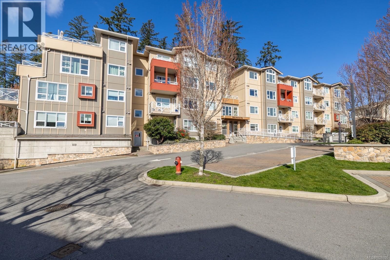 403 1900 Watkiss Way, View Royal