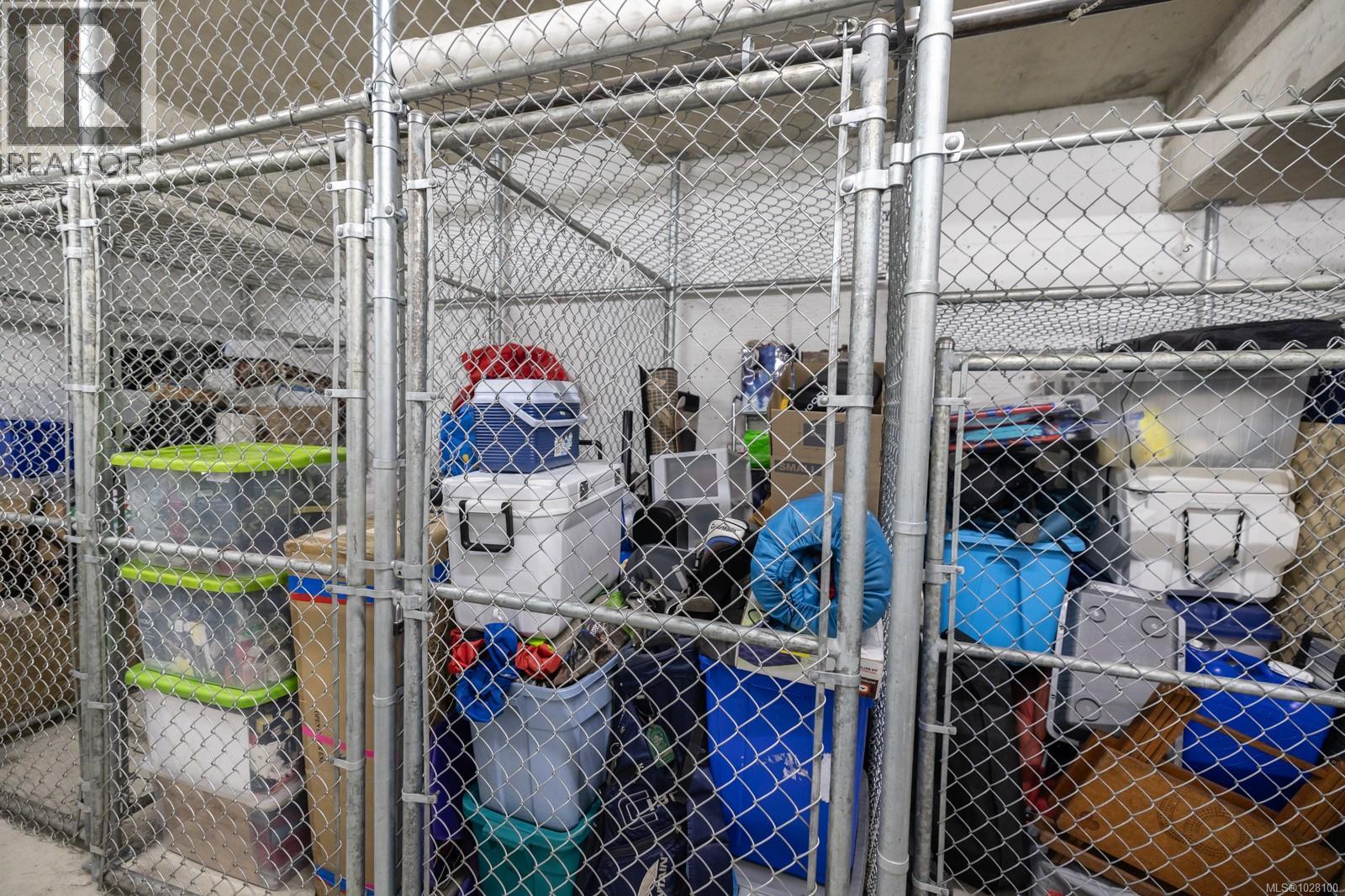 403 1900 Watkiss Way, View Royal