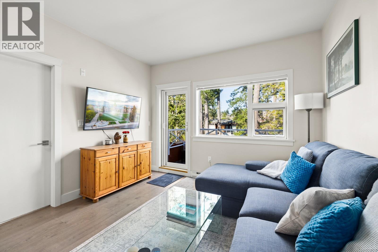 403 1900 Watkiss Way, View Royal