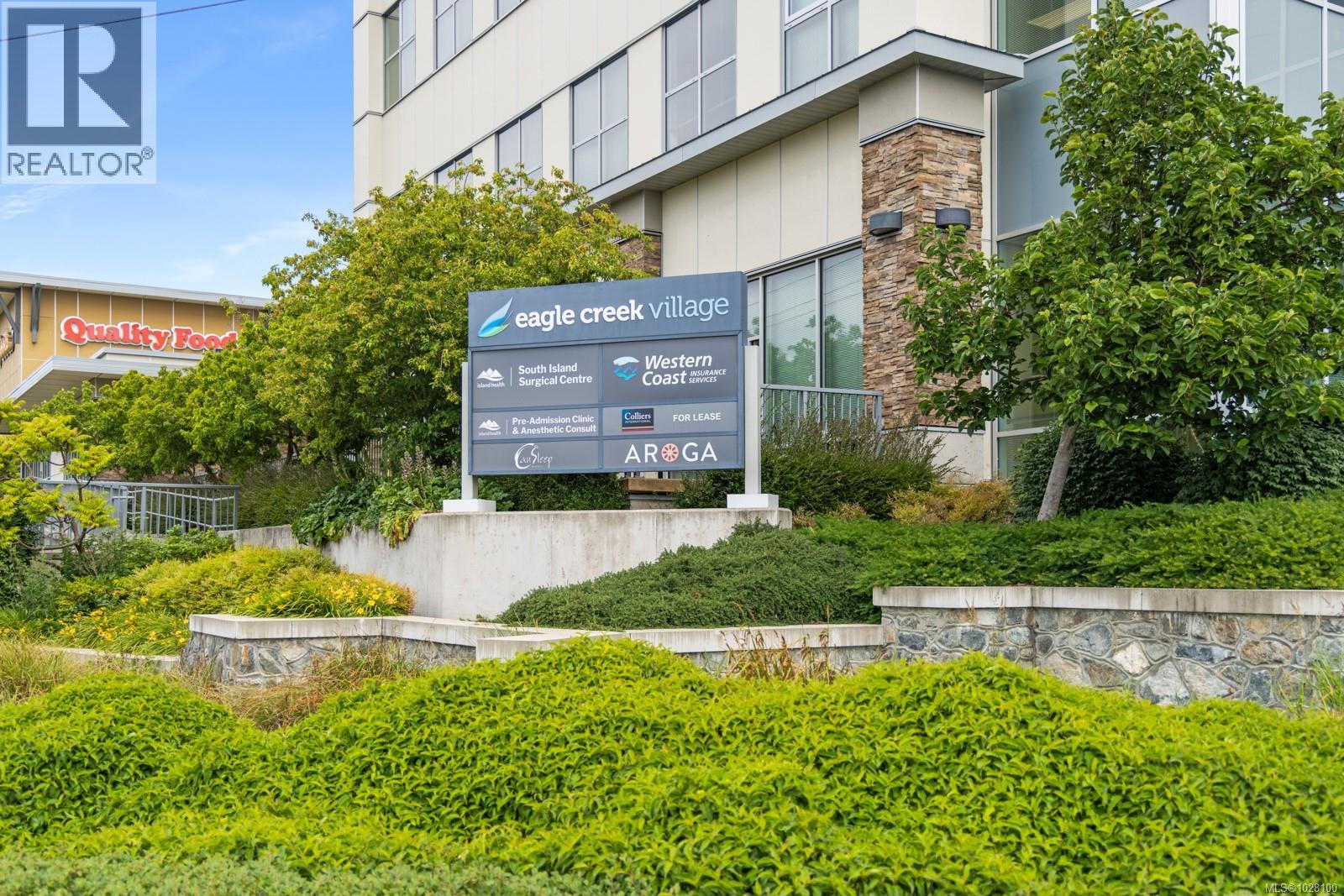 403 1900 Watkiss Way, View Royal