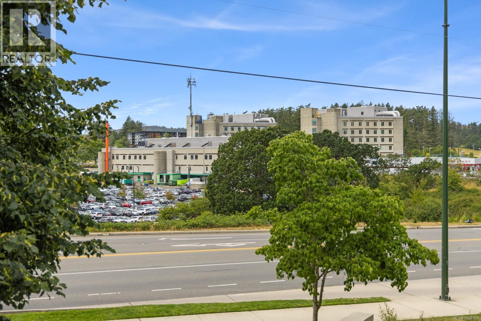 403 1900 Watkiss Way, View Royal