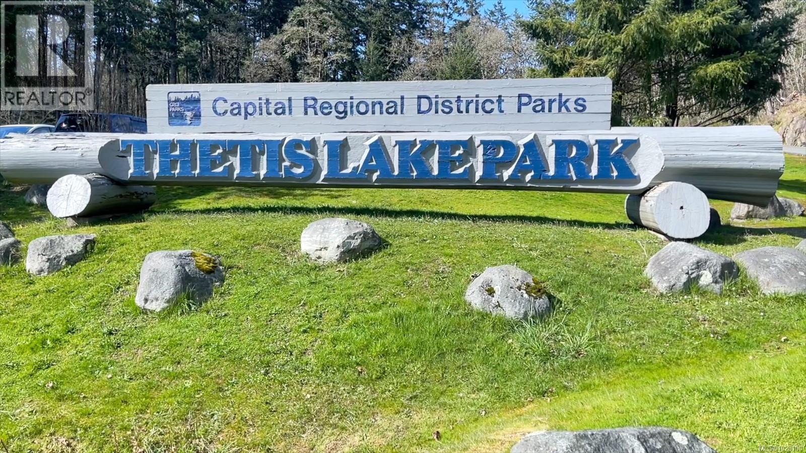 403 1900 Watkiss Way, View Royal