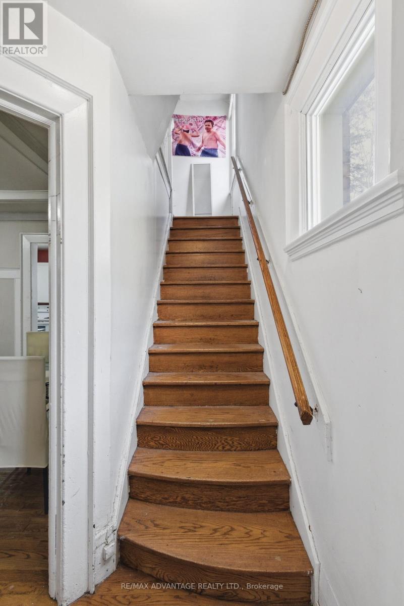 1051 RICHMOND STREET - 17