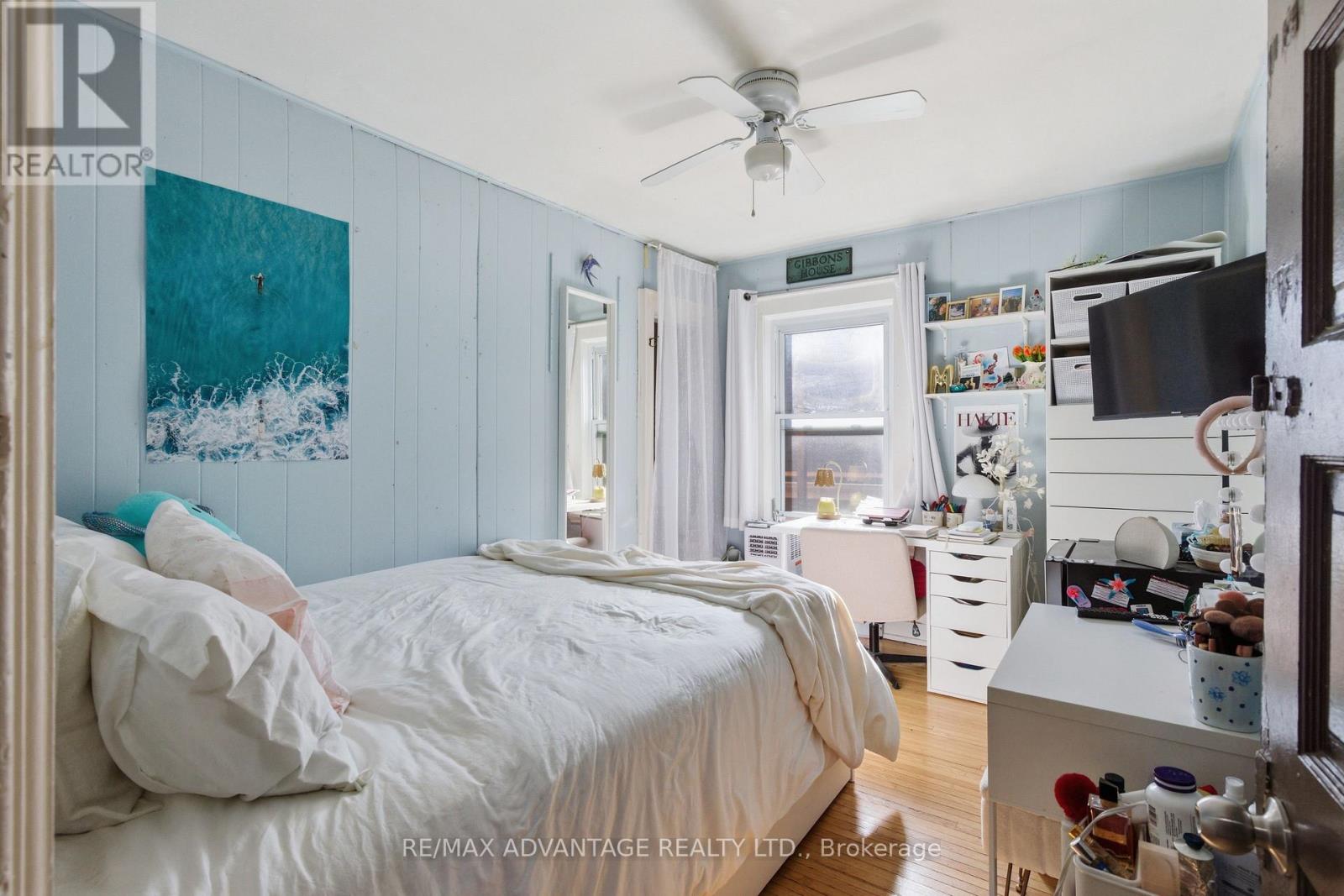 1051 RICHMOND STREET - 26