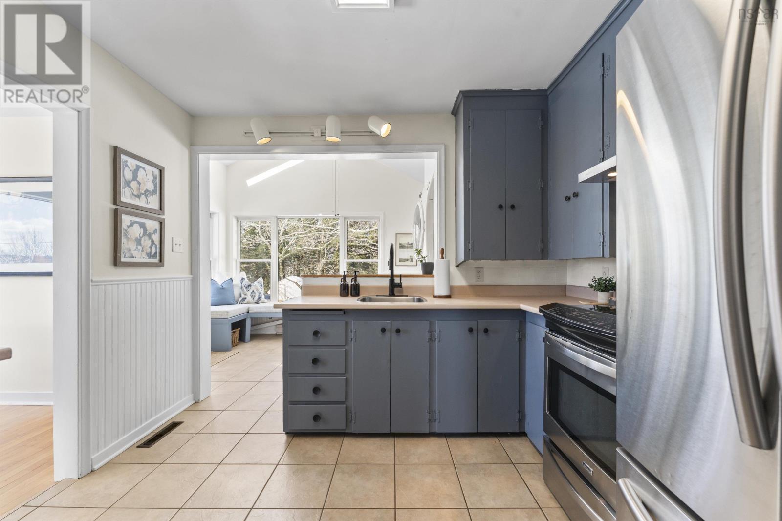 Property 19 of 49 of 61 Helene Avenue