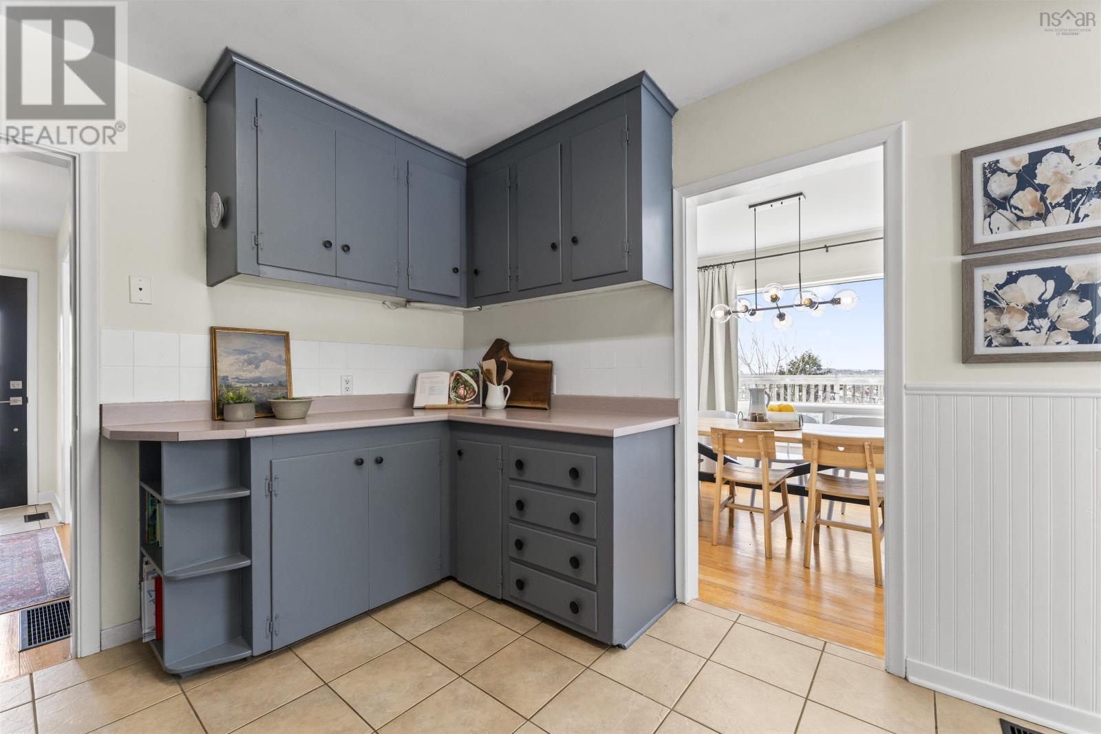 Property 24 of 49 of 61 Helene Avenue