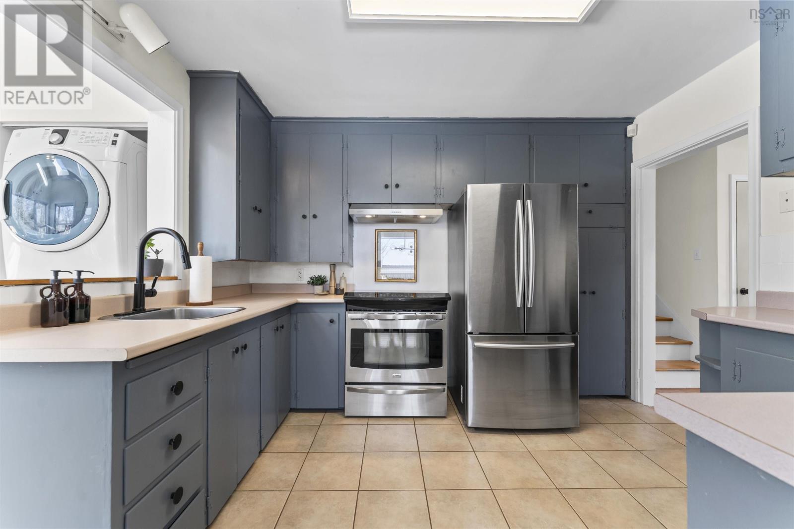 Property 23 of 49 of 61 Helene Avenue