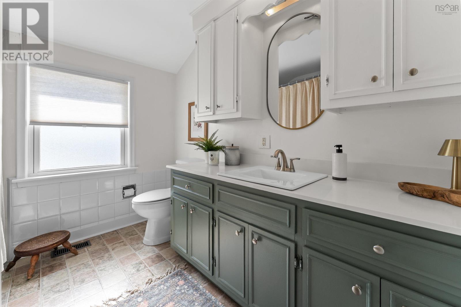 Property 38 of 49 of 61 Helene Avenue