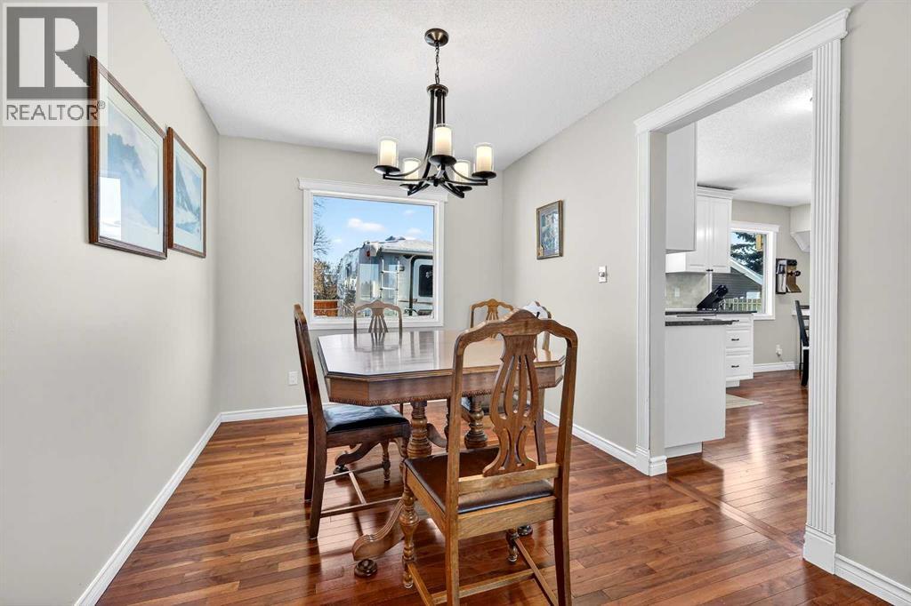 
          168 Midlake Boulevard Southeast
            <br/>
            <span>Calgary</span>
            , 
            <span>AB</span>
             <span>T2X1J1</span>
         - Photo 9