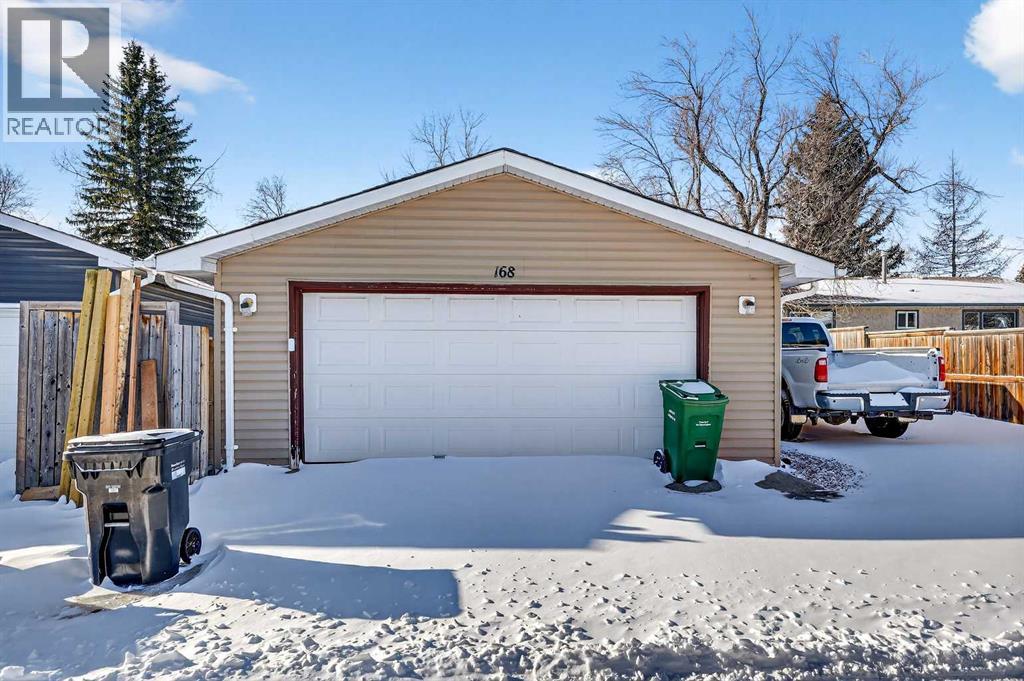 
          168 Midlake Boulevard Southeast
            <br/>
            <span>Calgary</span>
            , 
            <span>AB</span>
             <span>T2X1J1</span>
         - Photo 41