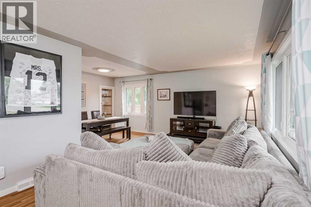 Single Family House Bungalow for Sale in   Street NE Mayland Heights Calgary 