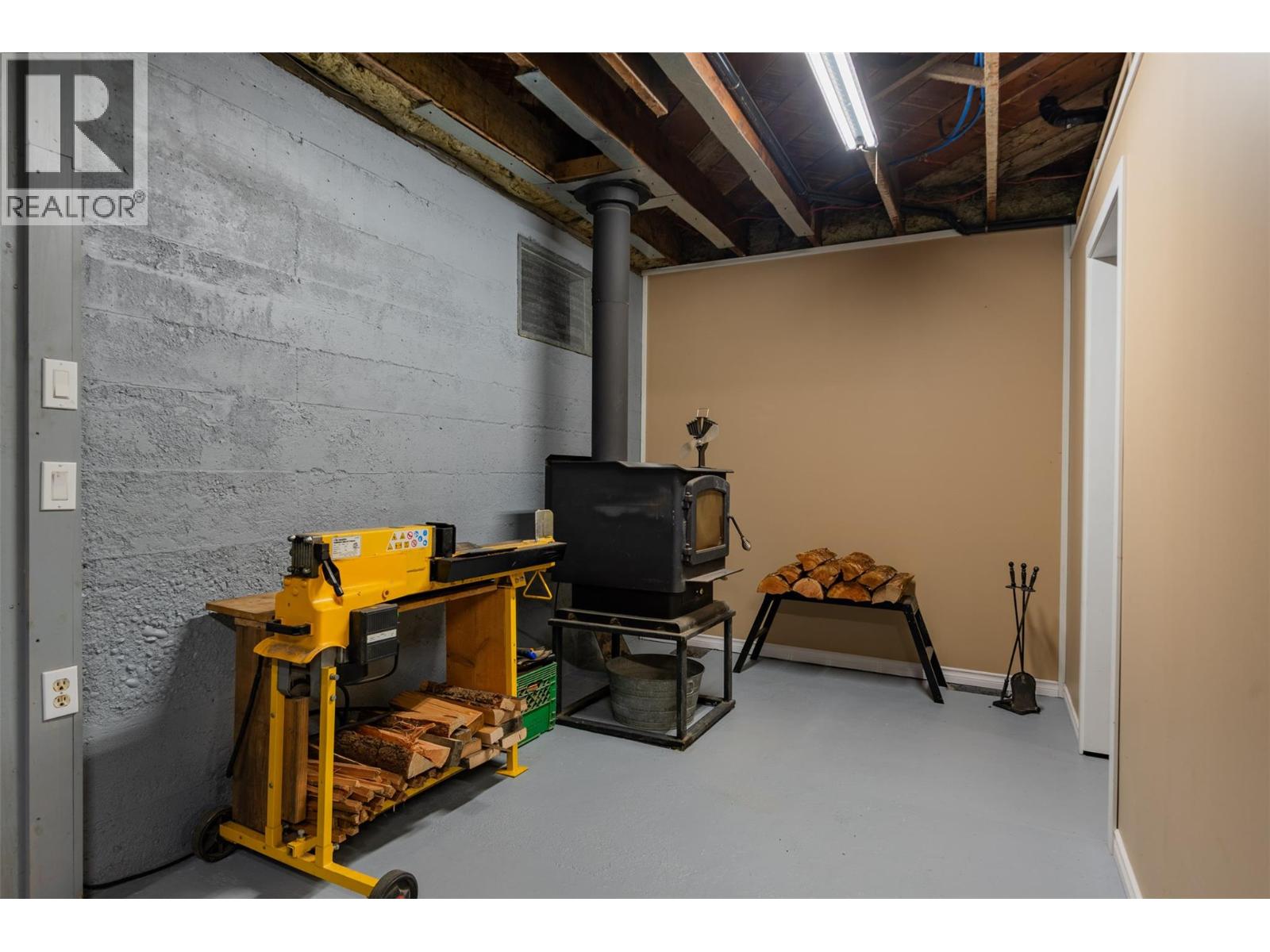  2060 Casino Road, Trail