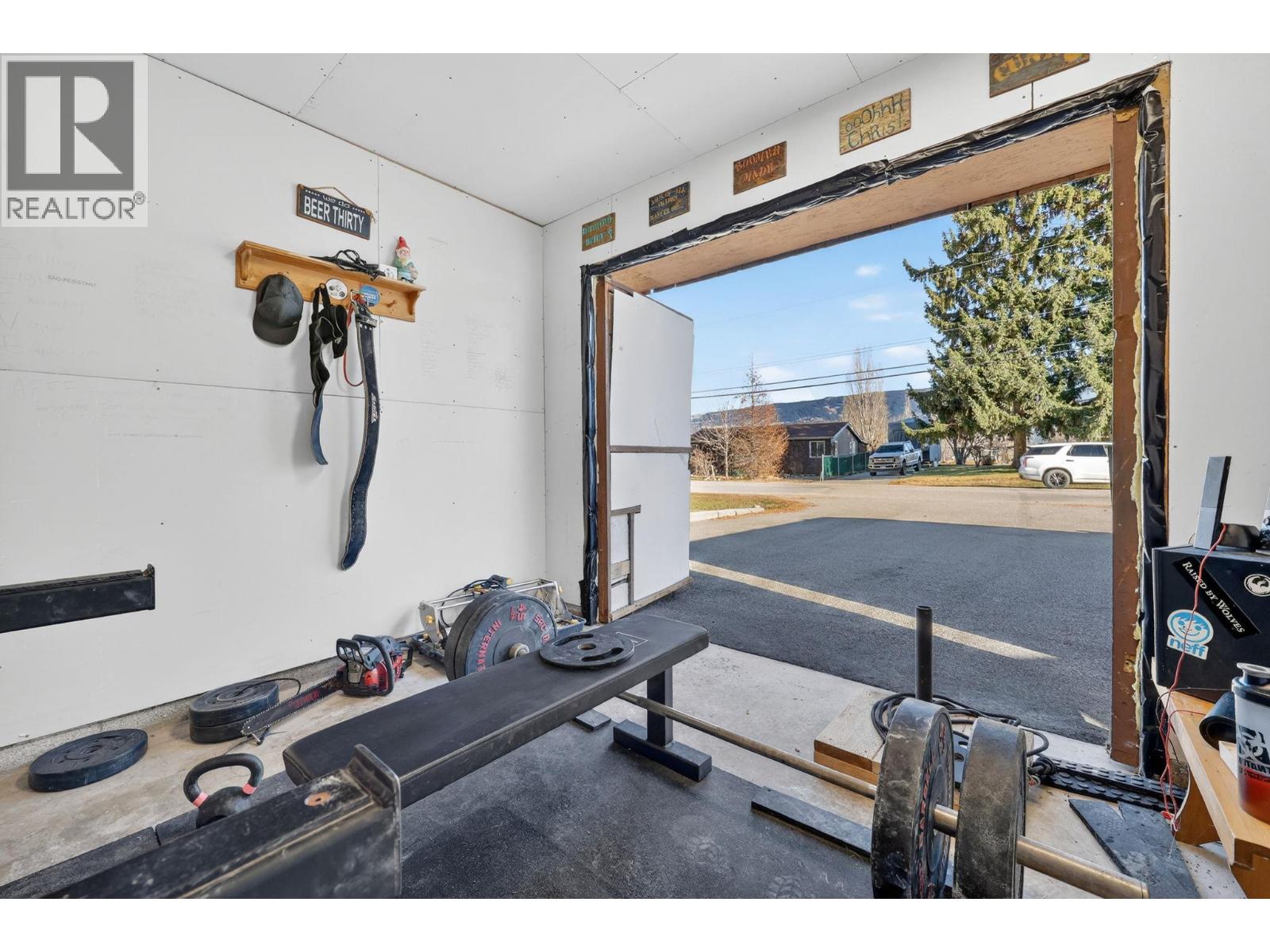 7312 Fintry Delta Road - 29