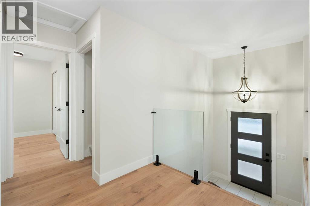 
          45 Alpine Crescent Southeast
            <br/>
            <span>Airdrie</span>
            , 
            <span>AB</span>
             <span>T4B1K9</span>
         - Photo 5