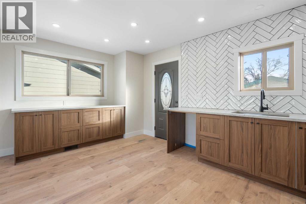 
          45 Alpine Crescent Southeast
            <br/>
            <span>Airdrie</span>
            , 
            <span>AB</span>
             <span>T4B1K9</span>
         - Photo 19